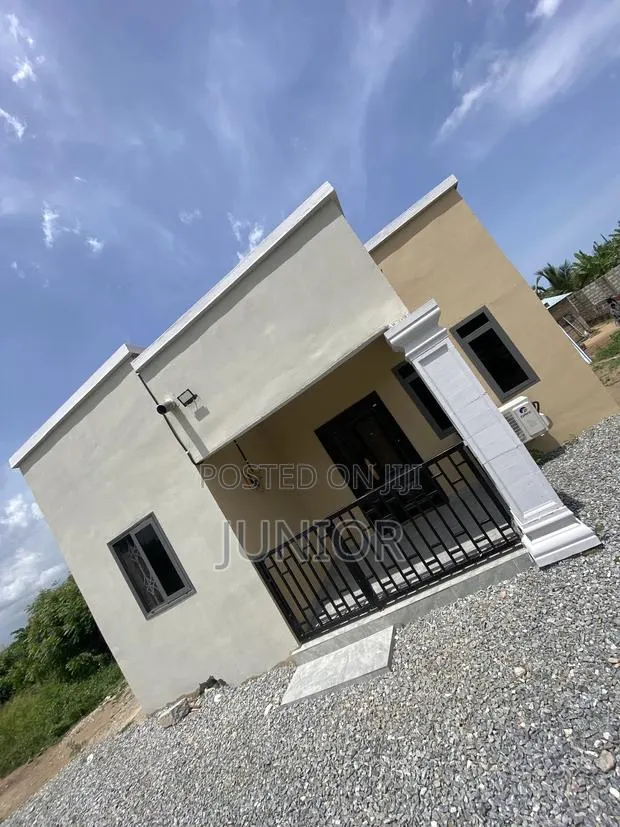 Furnished 2bdrm House in Kasoa, New Market for sale · Photo 1