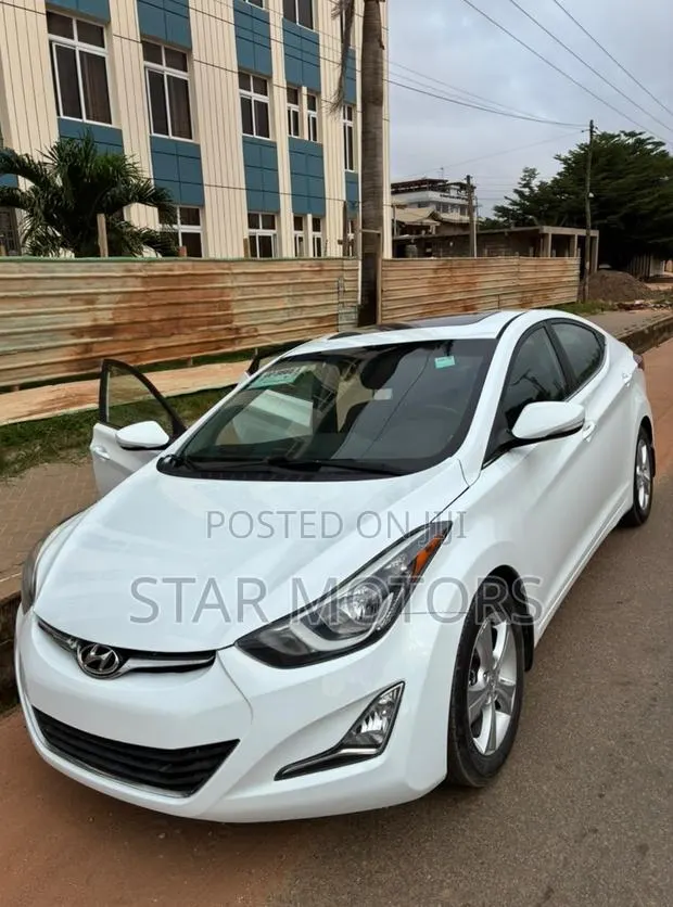 Hyundai Elantra Limited Sedan FWD (1.8L 4cyl 6A) 2016 White · Photo 1