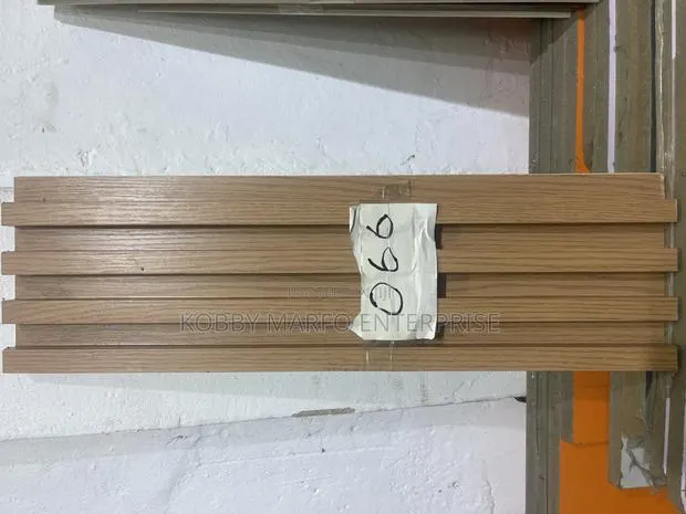 Fluted Panel · Photo 1