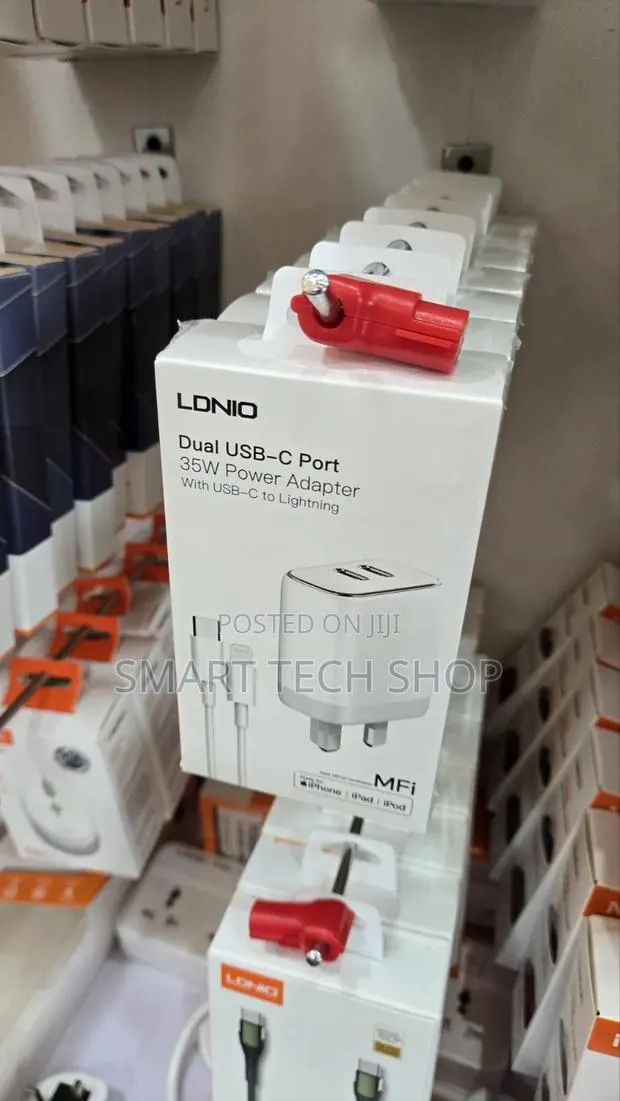 LDNIO A2528M Dual USB-C Port 35W Power Adapter Charger for Apple MFI · Photo 1