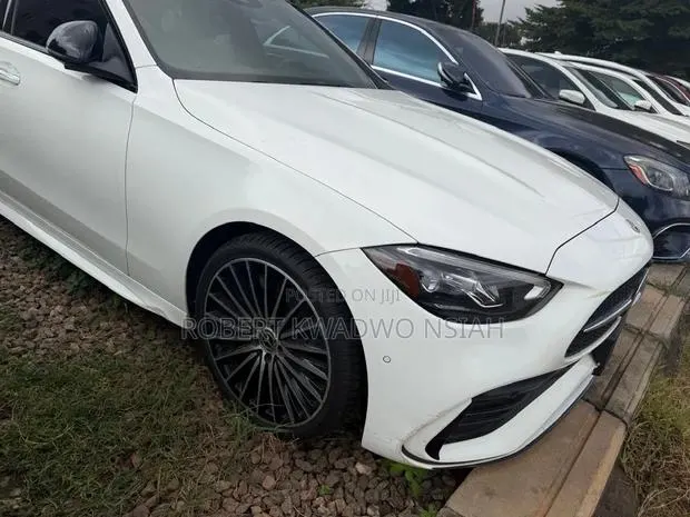 Mercedes-Benz C300 2022 White · Photo 1