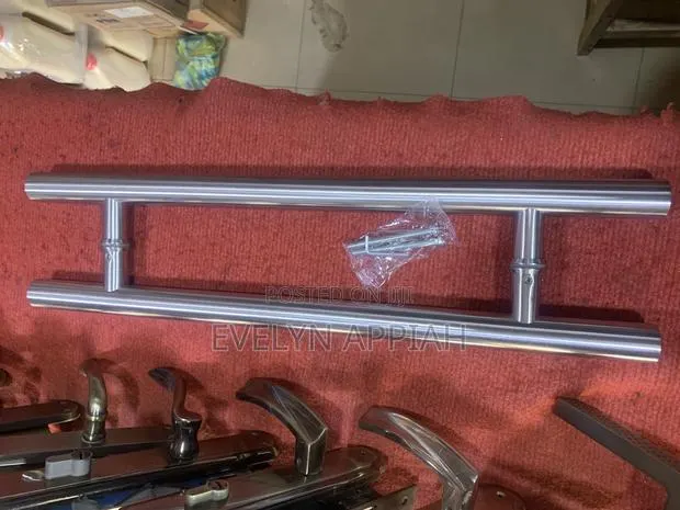 2ft Stainless Steel Pull Handle (Heavy) · Photo 1