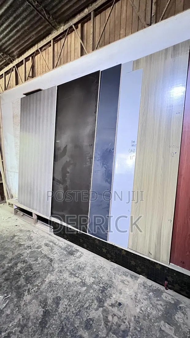 Laminated Plywood High Quality Semigloss Finish · Photo 1
