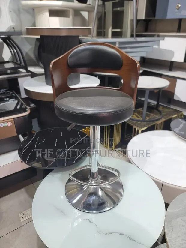 Executive Island Stool · Photo 1