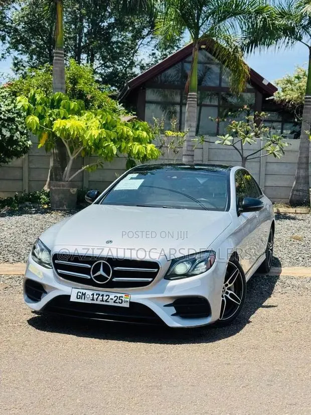 Mercedes-Benz E300 2019 Silver · Photo 1