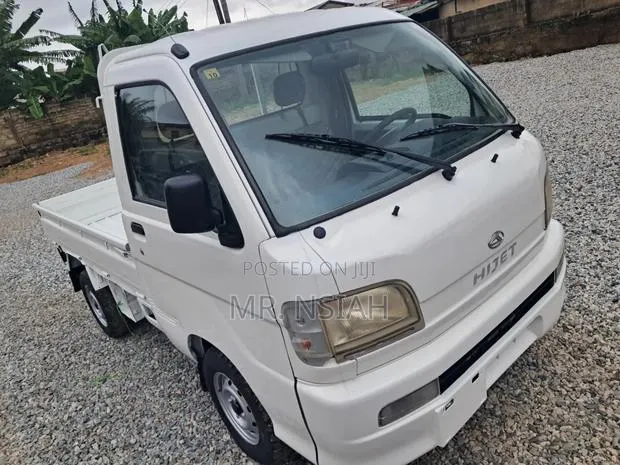 Daihatsu HIJET 2010 White · Photo 1