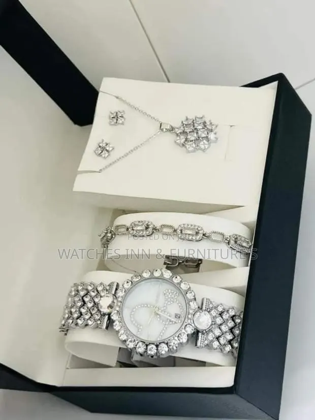 Classic Ladies Anti Fade Set · Photo 1