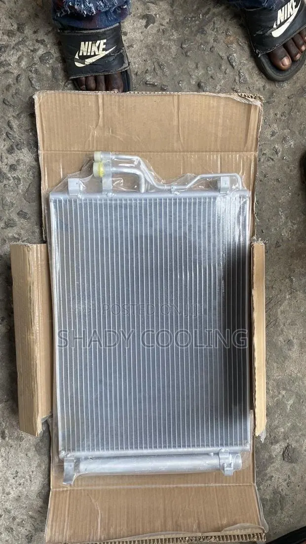 Hyundai Tucson 2010 -2015 Ac Condenser · Photo 1