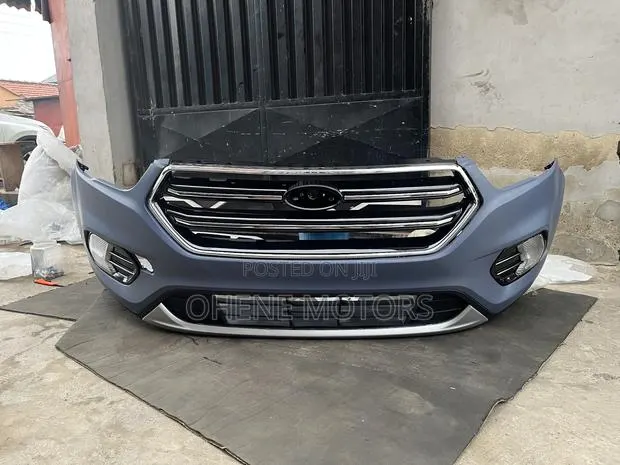Ford Escape 2017-2018 Complete Bumper Available · Photo 1