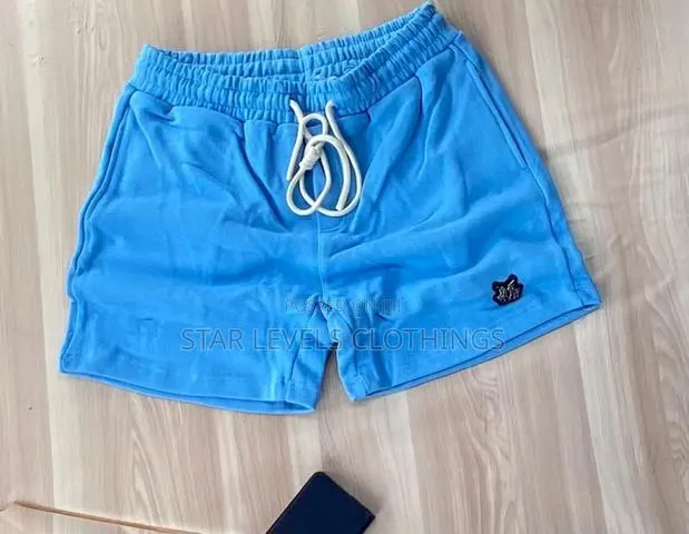 Woolen Shorts Available in Various Colours and Sizes · Photo 1