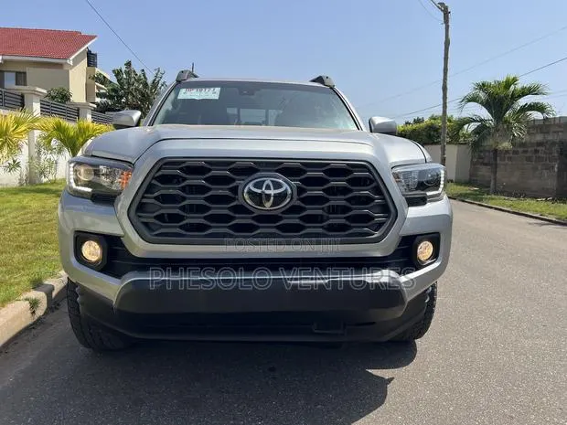 Toyota Tacoma SR 4x4 Access Cab 127.4 in. WB 2020 Silver · Photo 1