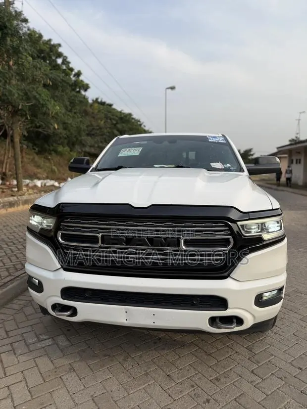 Dodge RAM 1500 3.6 Petrol AWD 2020 White · Photo 1