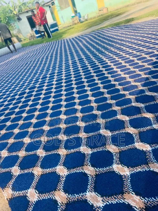 Blue Black Floor Woolen Carpet With Rings Designs · Photo 1