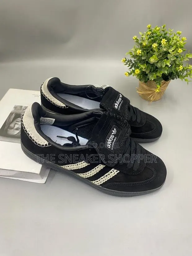 Adidas Special Black Color · Photo 1