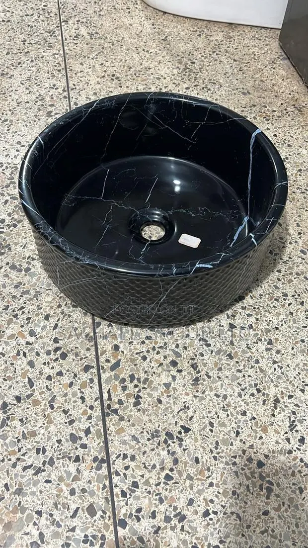 Black Pedicure Bowl · Photo 1