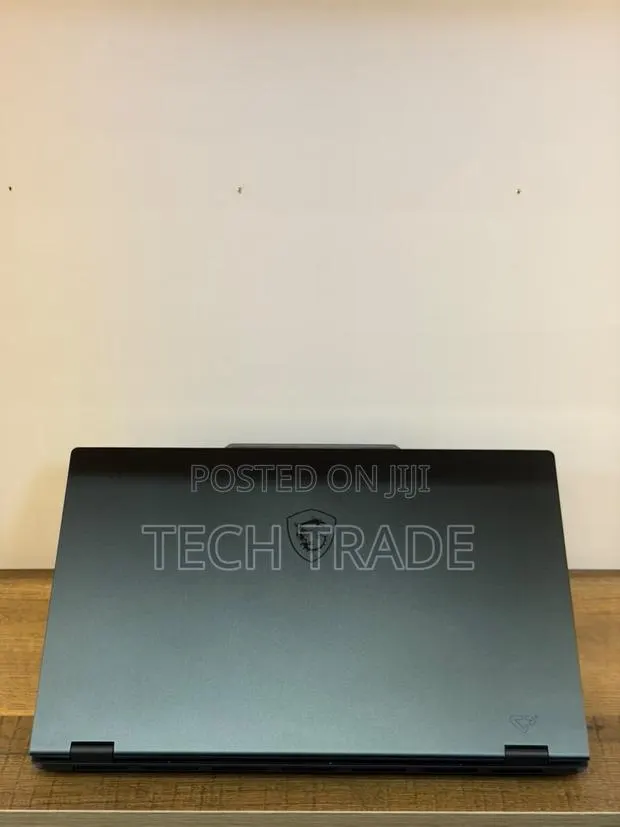 Laptop MSI Cyborg 15 16GB AMD Ryzen 7 SSD 1T · Photo 1