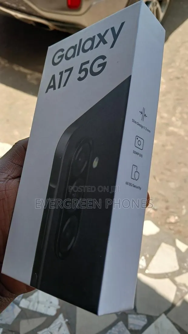 New Samsung Galaxy A17 5G 256 GB Blue · Photo 1