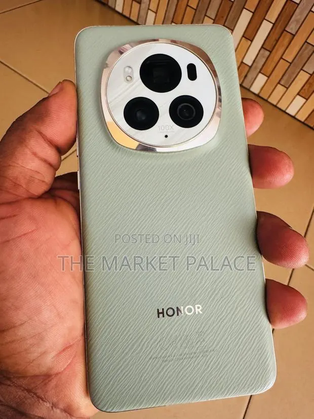 New Honor Magic6 Pro 512 GB Green · Photo 1