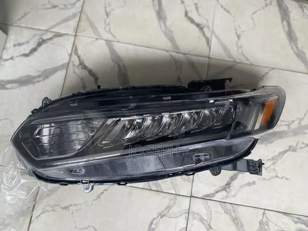 Accord 2018,2019,2020,2021,2022 Headlight Normal · Photo 1