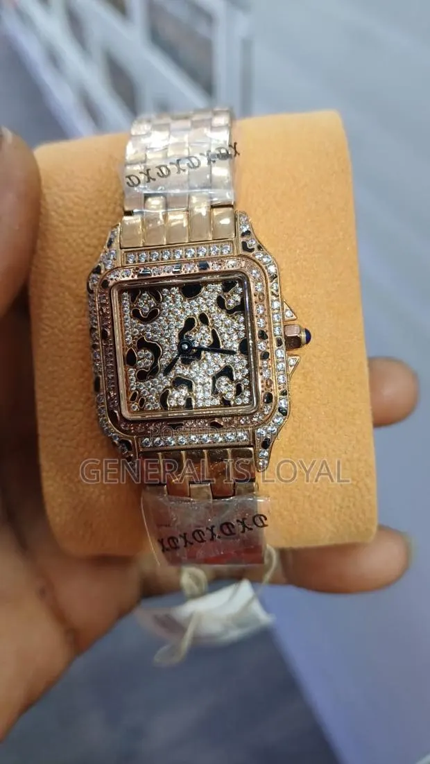 Cartier Panthère Diamond and Ename Ladies Watch · Photo 1