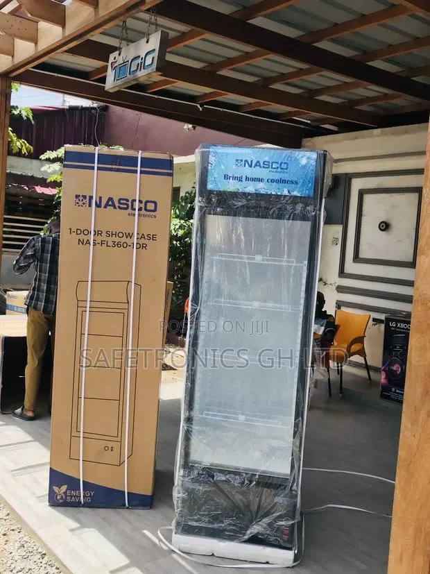 Display Nasco Glass White Nasfl400-1dr Fridge · Photo 1