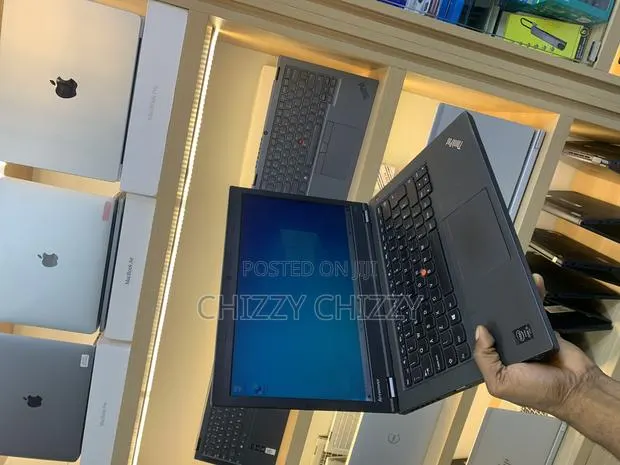Laptop Lenovo ThinkPad T440p 8GB Intel Core i5 HDD 500GB · Photo 1