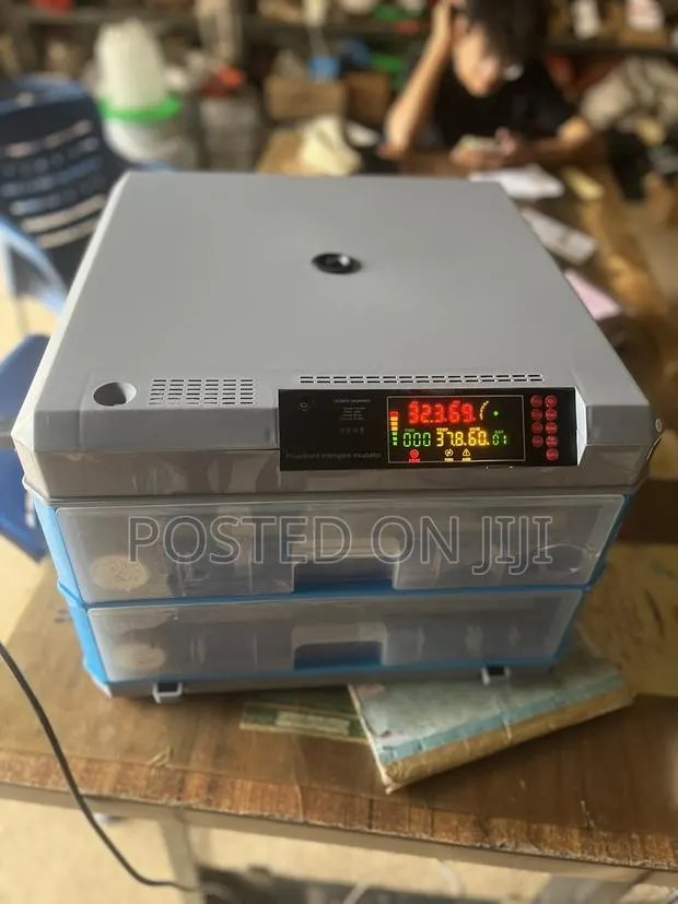 Egg Incubator (140) Fully Automatic · Photo 1