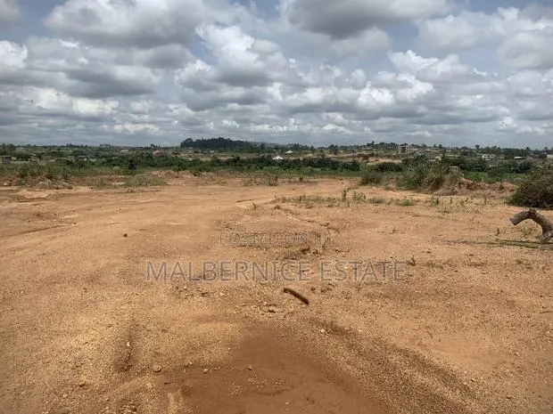Well Demarcated Land for Sale at Sege · Photo 1