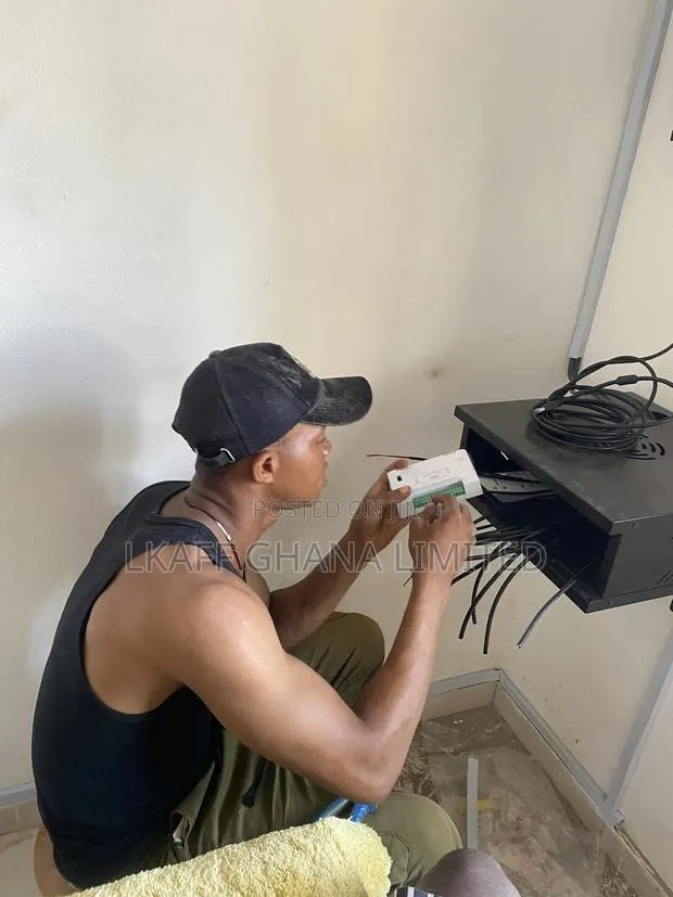 Servicing And Installer · Photo 1