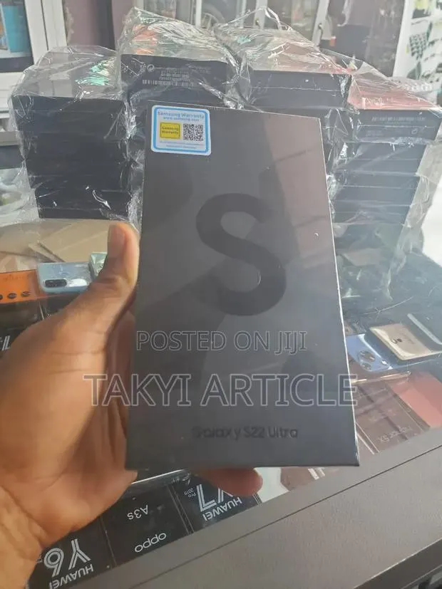 New Samsung Galaxy S22 Ultra 5G 256 GB Bronze · Photo 3