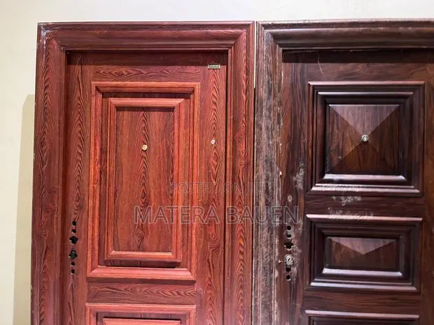 Doors/ Bedroom Door · Photo 1