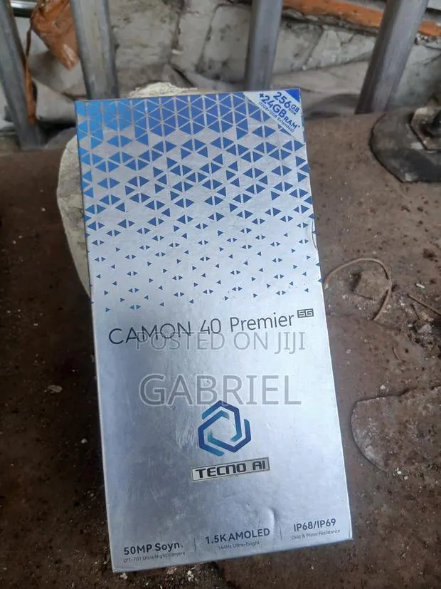 New Tecno Camon 40 Premier 5G 256 GB Blue · Photo 1