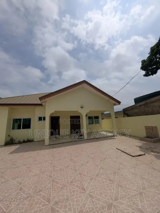 3bdrm House in Unique Key Agency, The Mall for sale · Photo 1