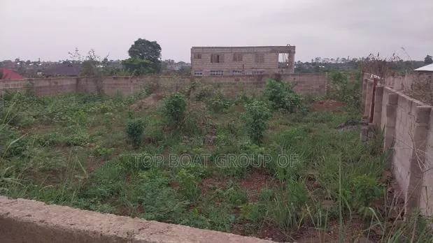 Kona Mamponten Road Walled Land · Photo 1