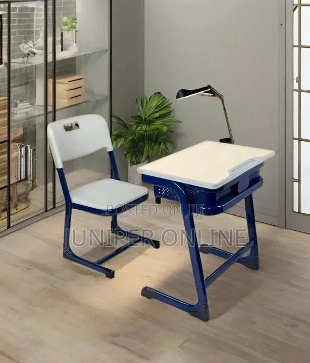 Study Table and Chair Chair Uni Brain · Photo 1
