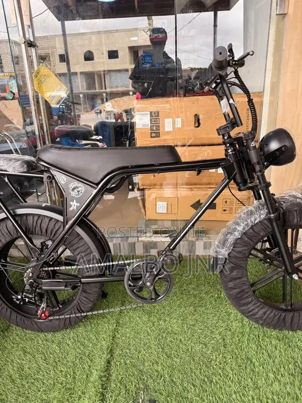 New Piaggio Scooter 2026 Black · Photo 3