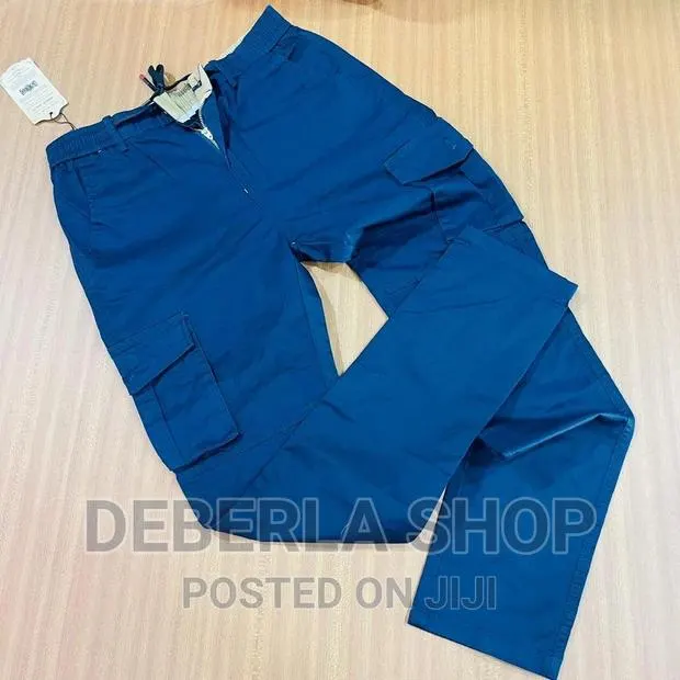 Straight Men Side Pocket Trouser · Photo 1