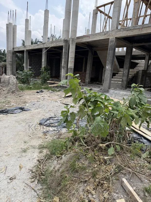 Spacious Roadside Stores for Rent – Asokwa · Photo 1