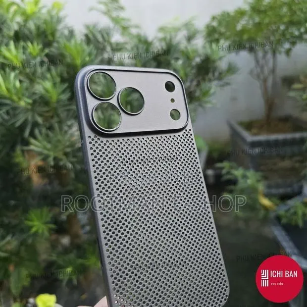 Original Breathable, Dirt-Resistant Case for iPhone 17 Pro Max · Photo 1