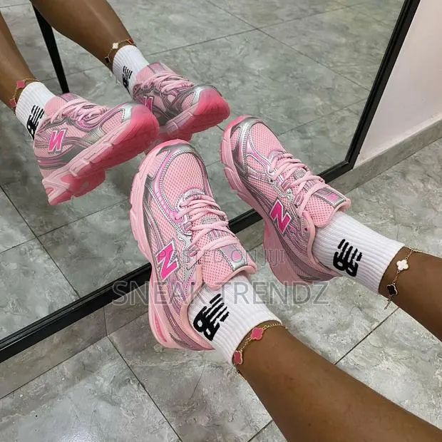 New Balance 530 Y Pink · Photo 3
