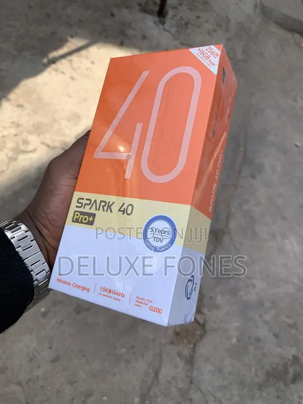 New Tecno Spark 40 Pro+ 256 GB Black · Photo 1