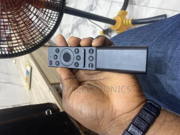 Enjoy Glorious Navigation With Samsung Smart Remote Features · Photo 1