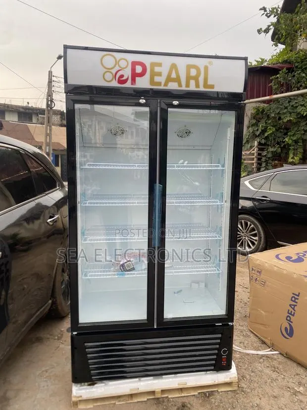 Brand New Pearl Display Commercial Fridge · Photo 1