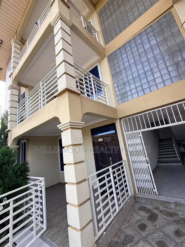 3bdrm Apartment in Hfc Estate Area, Spintex for rent · Photo 1