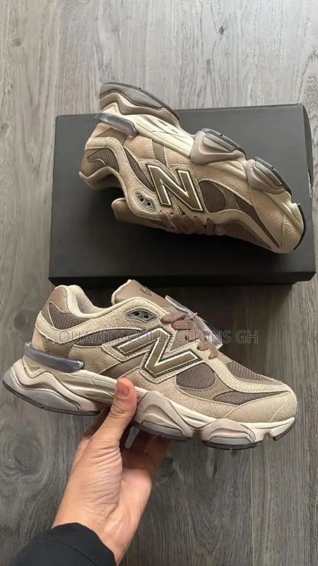 New Balance 9050 Light Brown · Photo 1