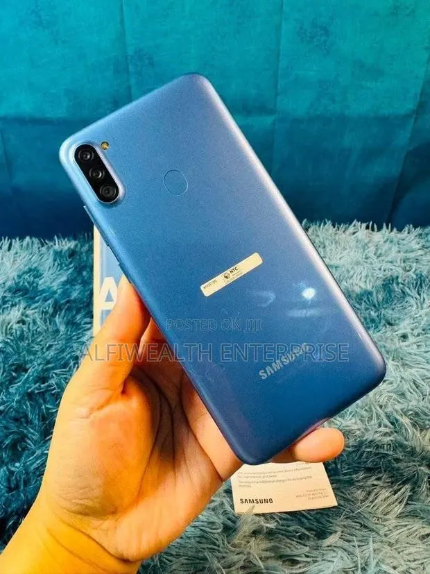 New Samsung Galaxy A11 32 GB Blue · Photo 1