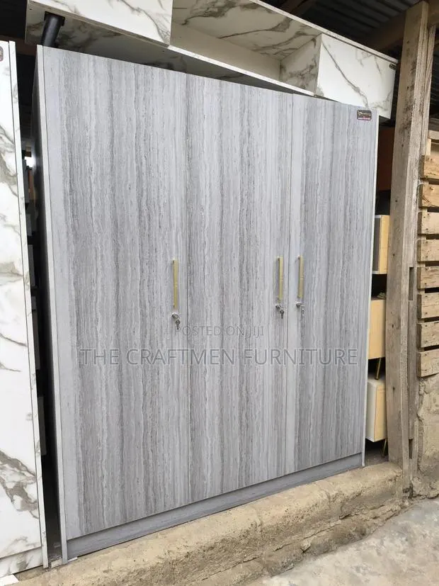 3 Doors Wardrobe Foreign Laminated Wood · Photo 1