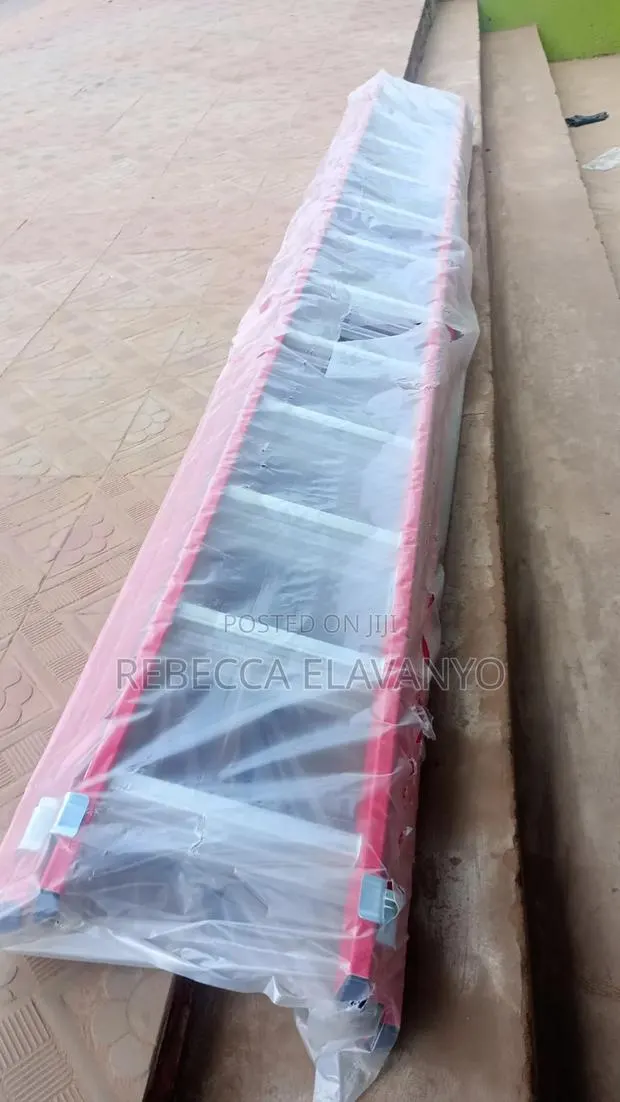 Fiberglass Ladder · Photo 1