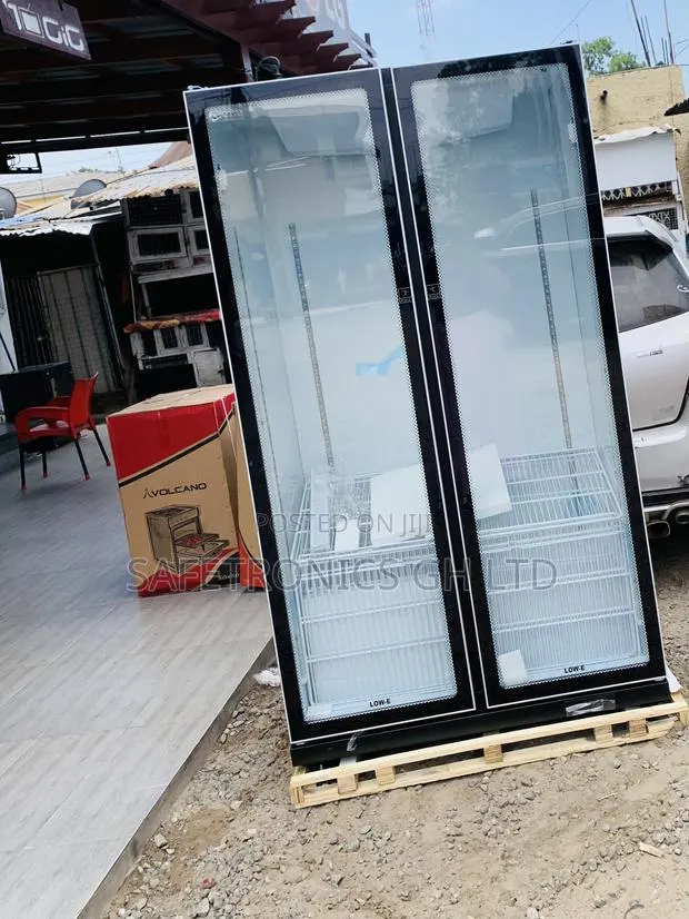 Elegant PVC-801-27AA Pearl 690-Liter Double-Door Glass Display Fridge · Photo 1