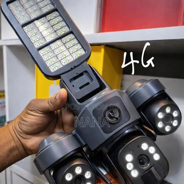 4g. 3-Lens Solar-Powered Led Floodlight Security Camera. · Photo 1